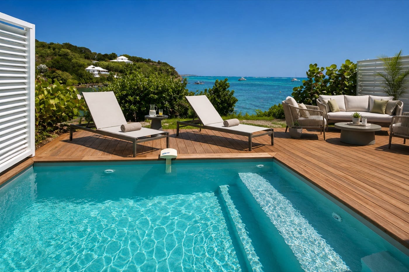 Après : piscine béton sur mesure réalisée sur le terrain