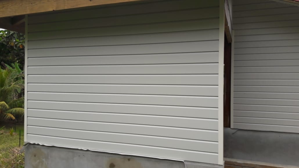 Bardage aluminium réalisé par FOR HOME DESIGN en Martinique