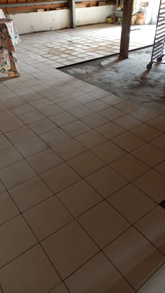 Carrelage de cuisine et crédence en Martinique