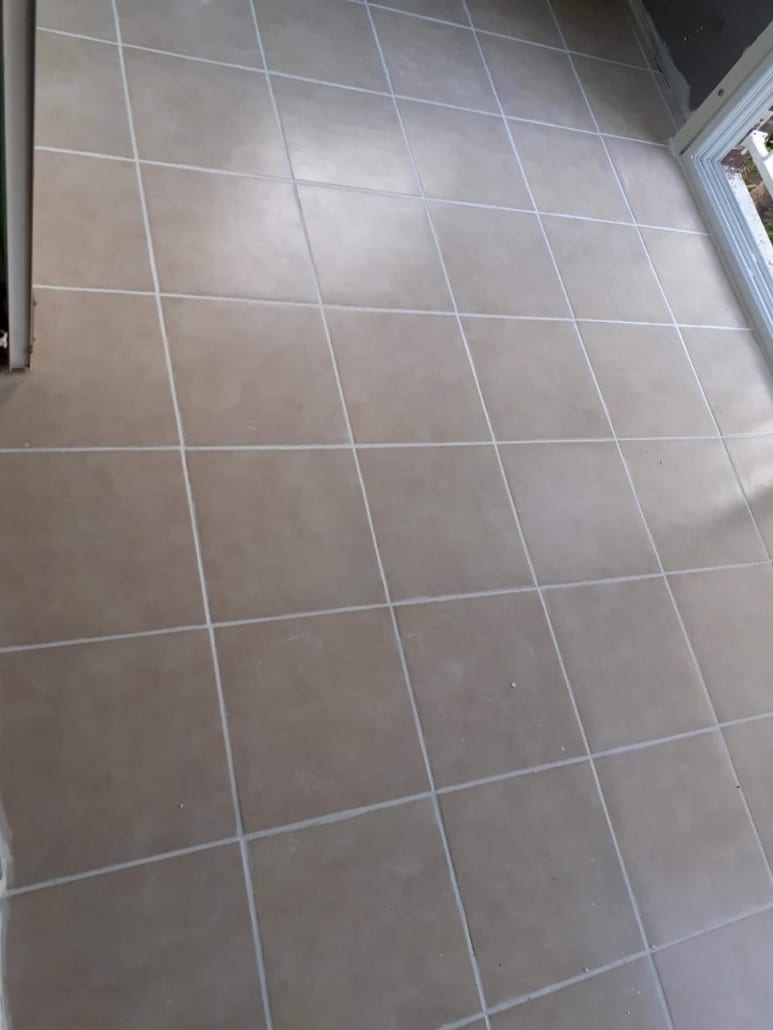 Carrelage de terrasse antidérapant en Martinique