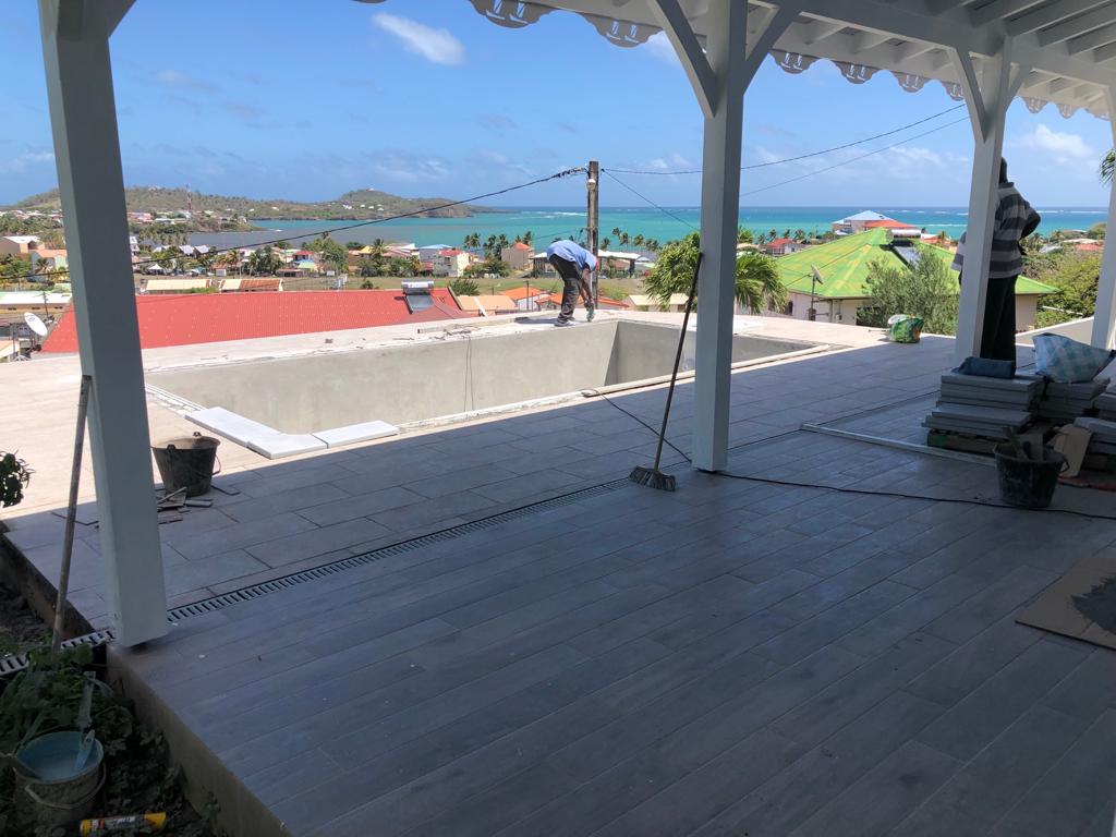 Chantier de maçonnerie réalisé par FOR HOME DESIGN en Martinique