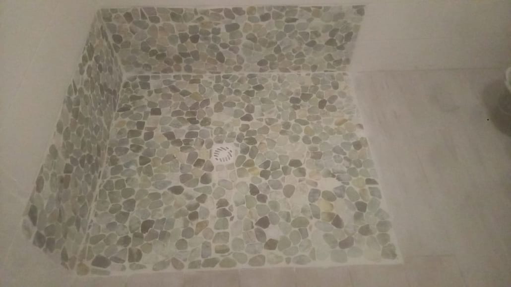 Salle de bain réalisée par FOR HOME DESIGN en Martinique