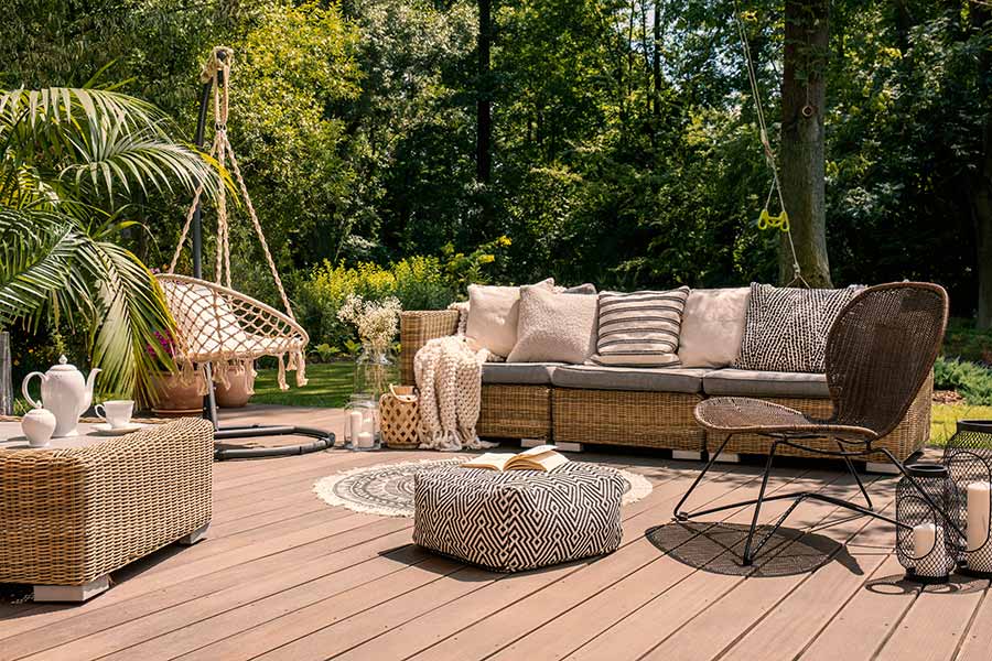 Terrasse sur mesure réalisée par FOR HOME DESIGN en Martinique