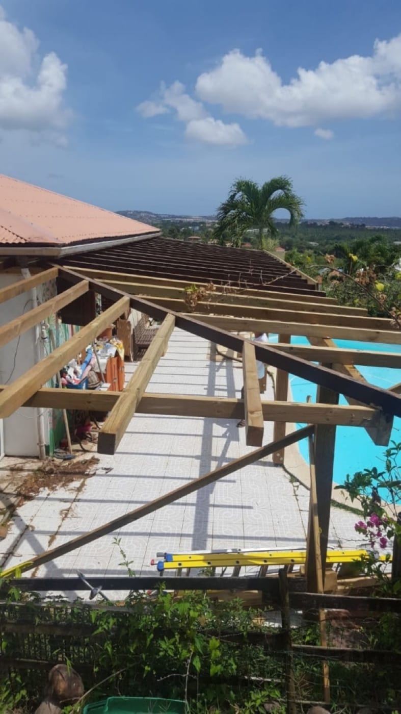 Toiture réalisée par FOR HOME DESIGN en Martinique